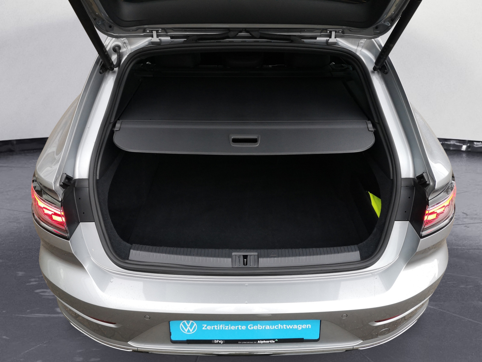 Volkswagen - Arteon Shooting Brake 2.0 TSI DSG R-Line