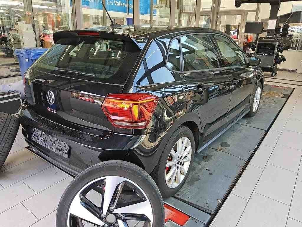 Volkswagen - Polo GTI