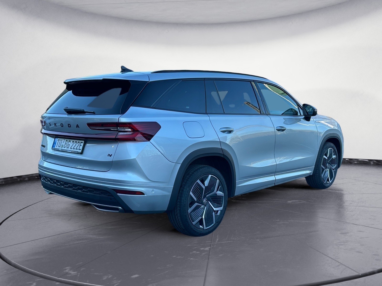 Skoda - Kodiaq Sportline 1,5 TSI iV Pano AHK Canton