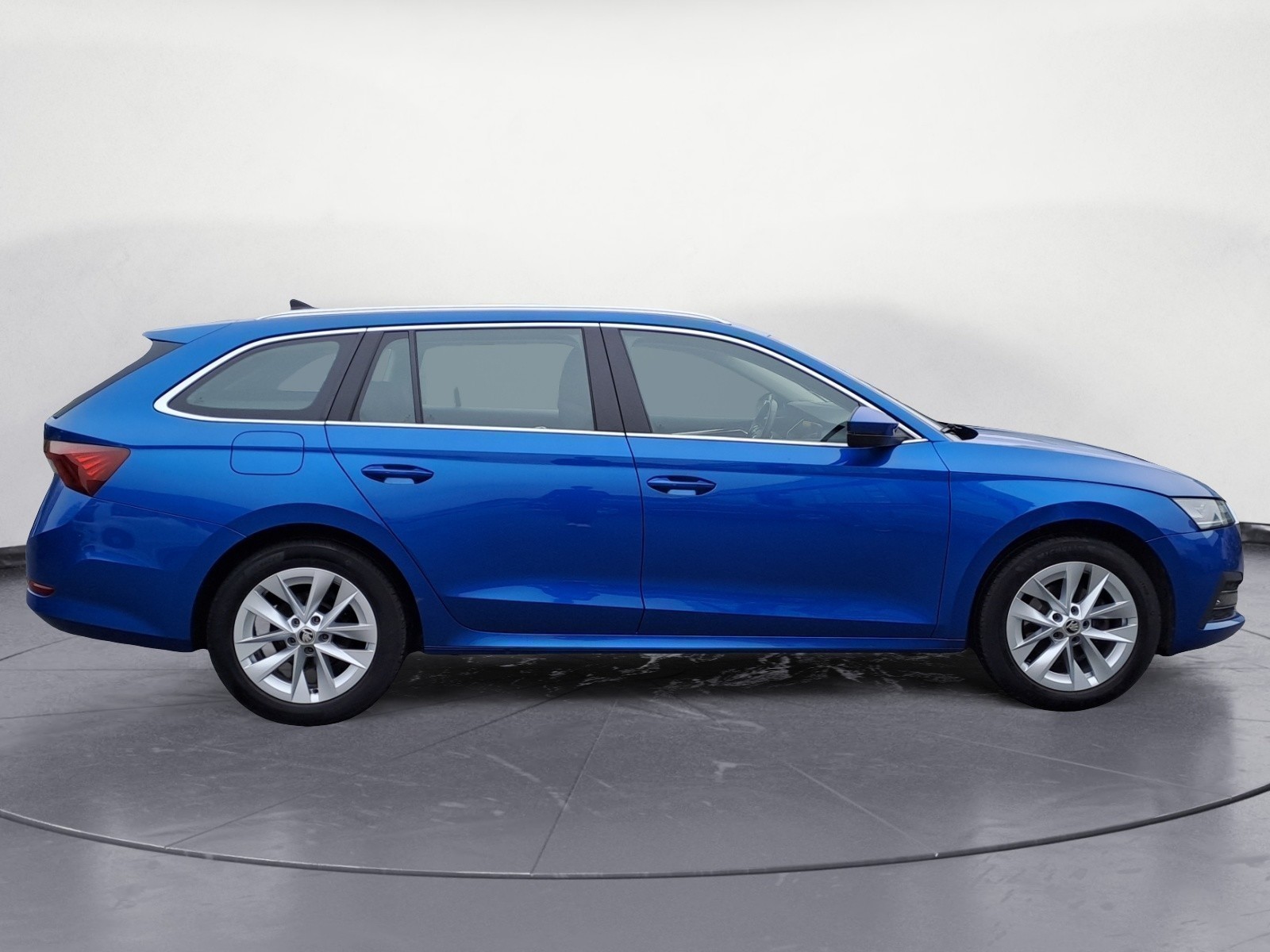 Skoda - Octavia Combi 2.0 TDI DSG Style