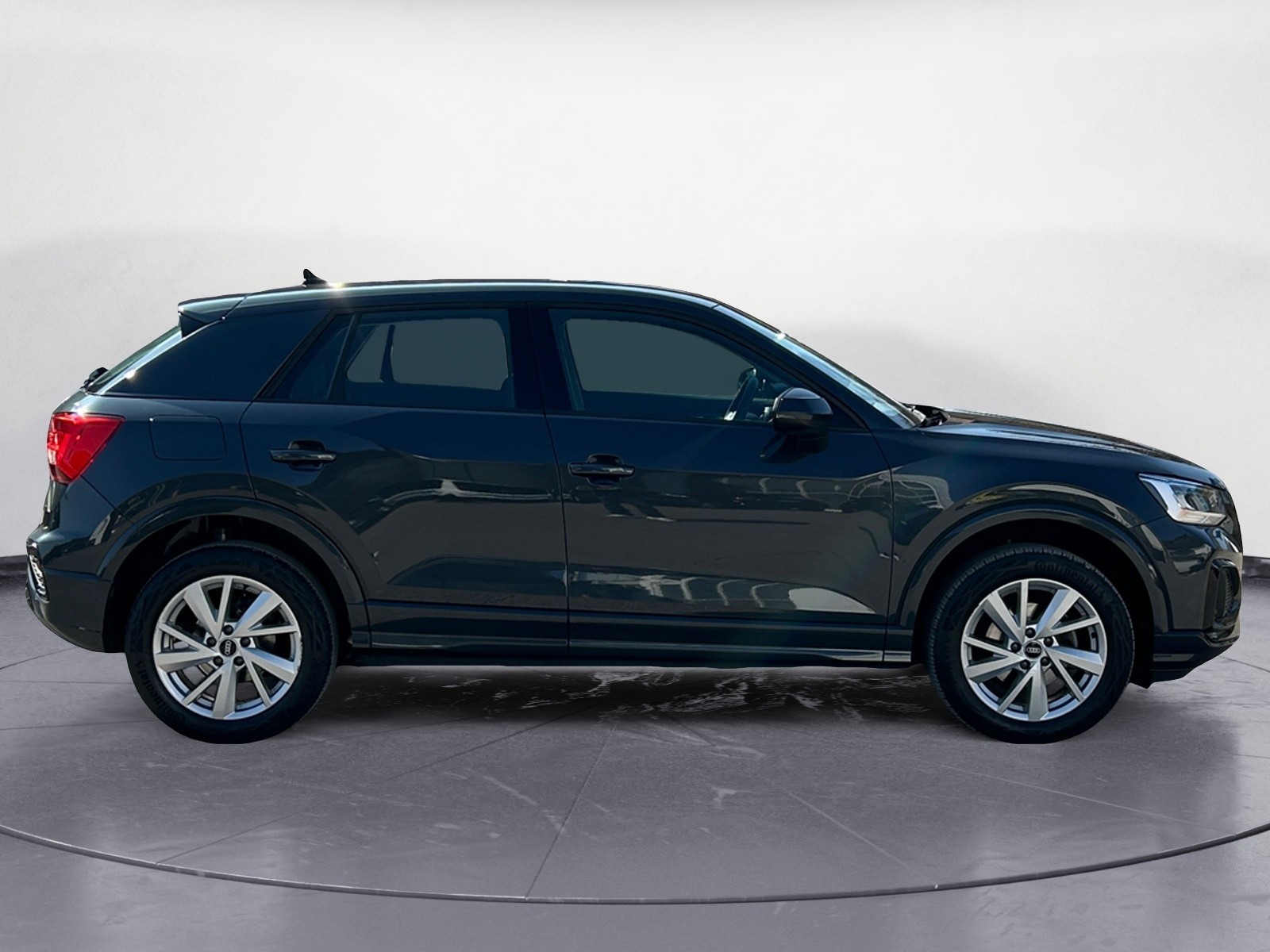 Audi - Q2 Advanced 35 TFSI 110(150) kW(PS)