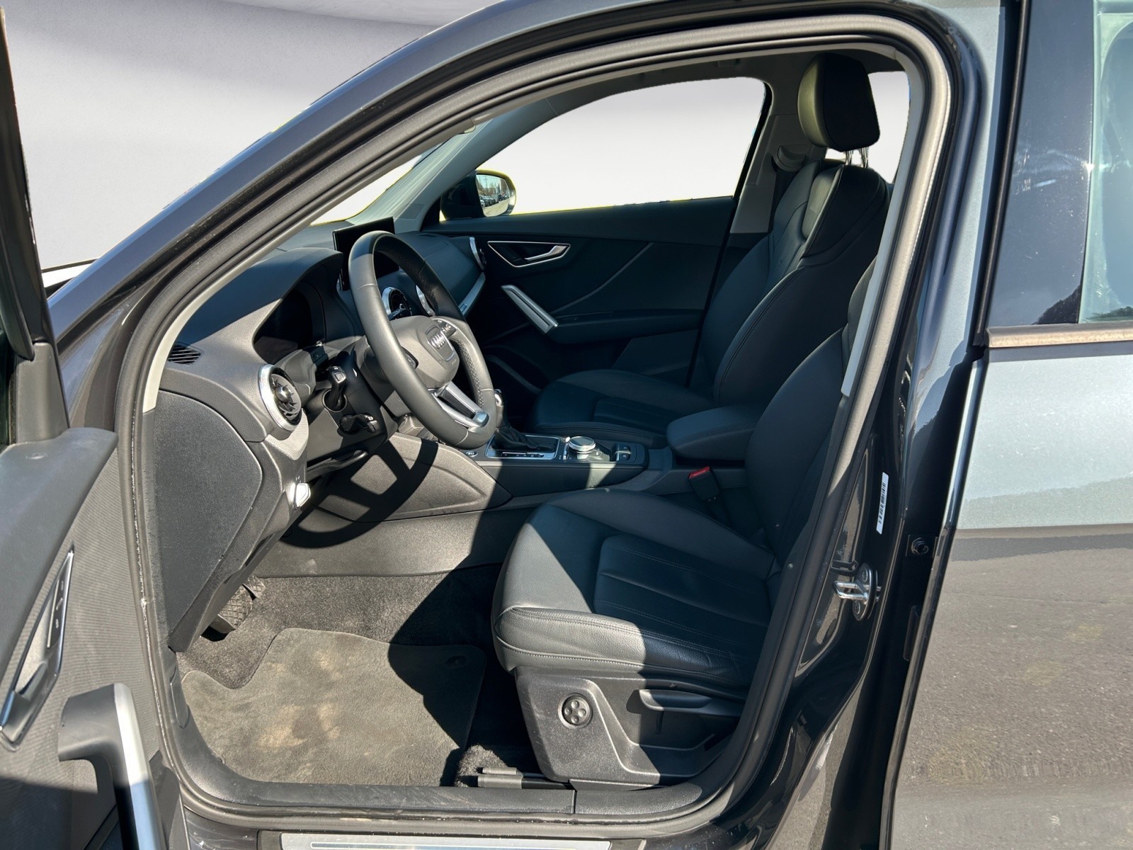 Audi - Q2 Advanced 35 TFSI 110(150) kW(PS)