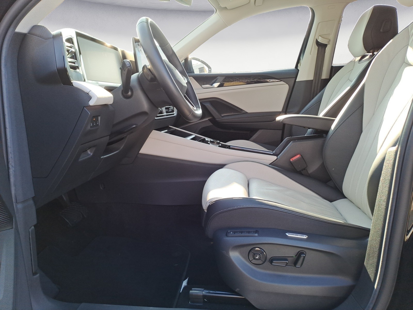 Volkswagen - Tiguan 2.0 TDI DSG Elegance