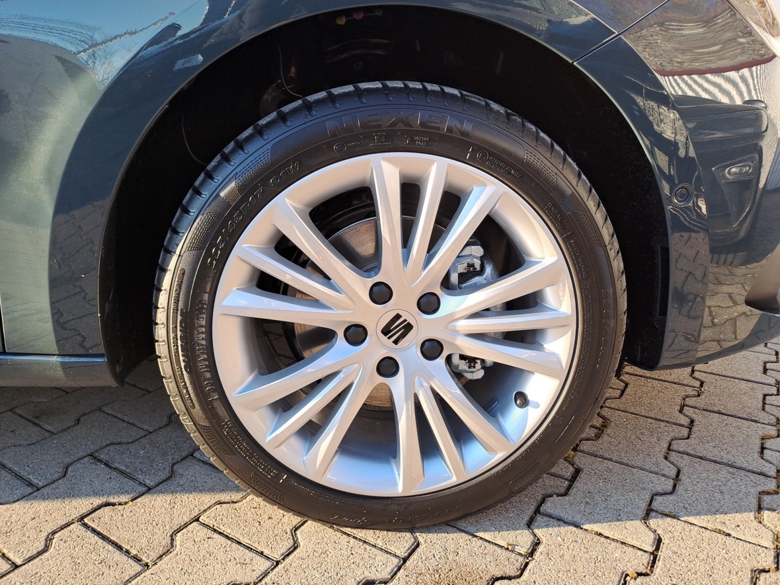Seat - Leon Style Edition 1.5 eTSI  7-Gang-DSG