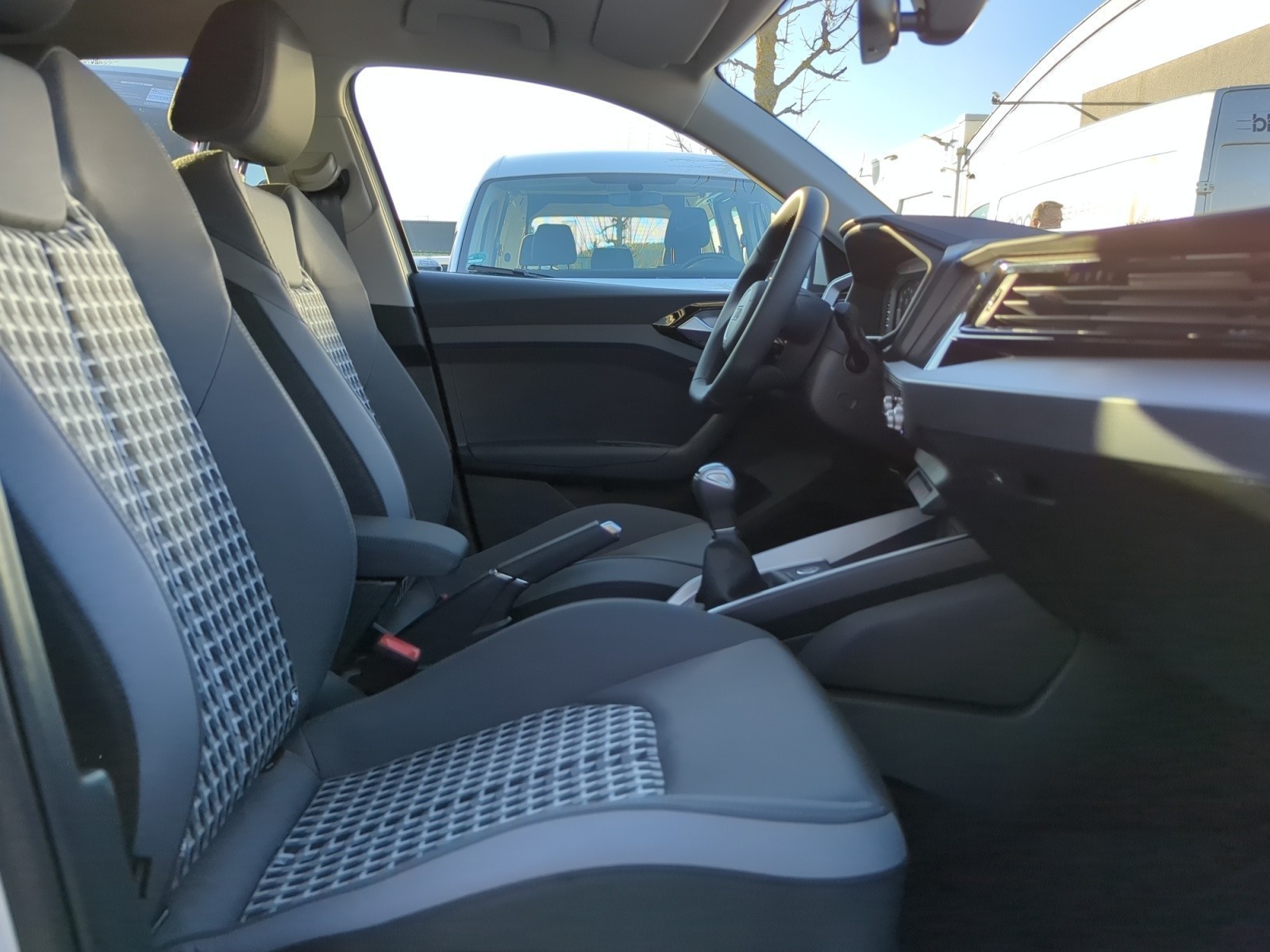 Audi - A1 Sportback advanced 25 TFSI 70(95 ) kW(PS) Schaltgetriebe