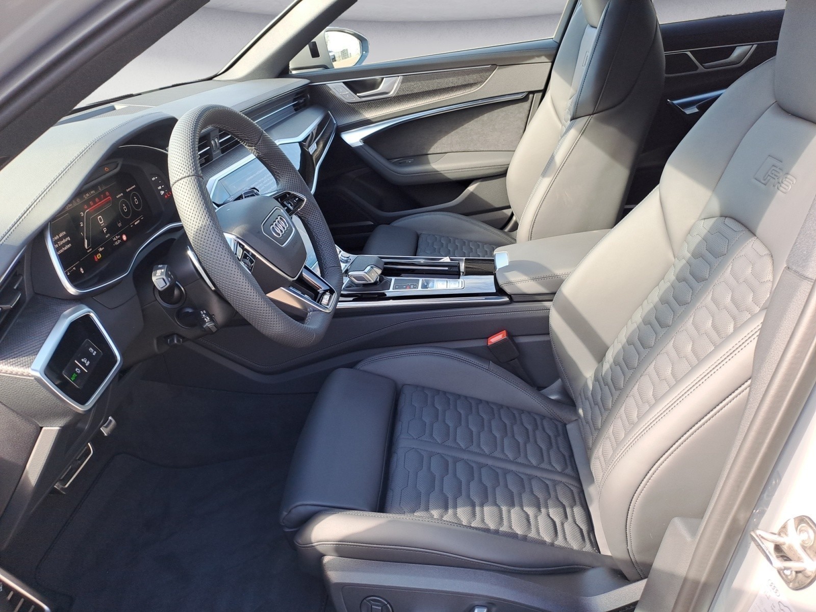 Audi - RS 6 Avant tiptronic