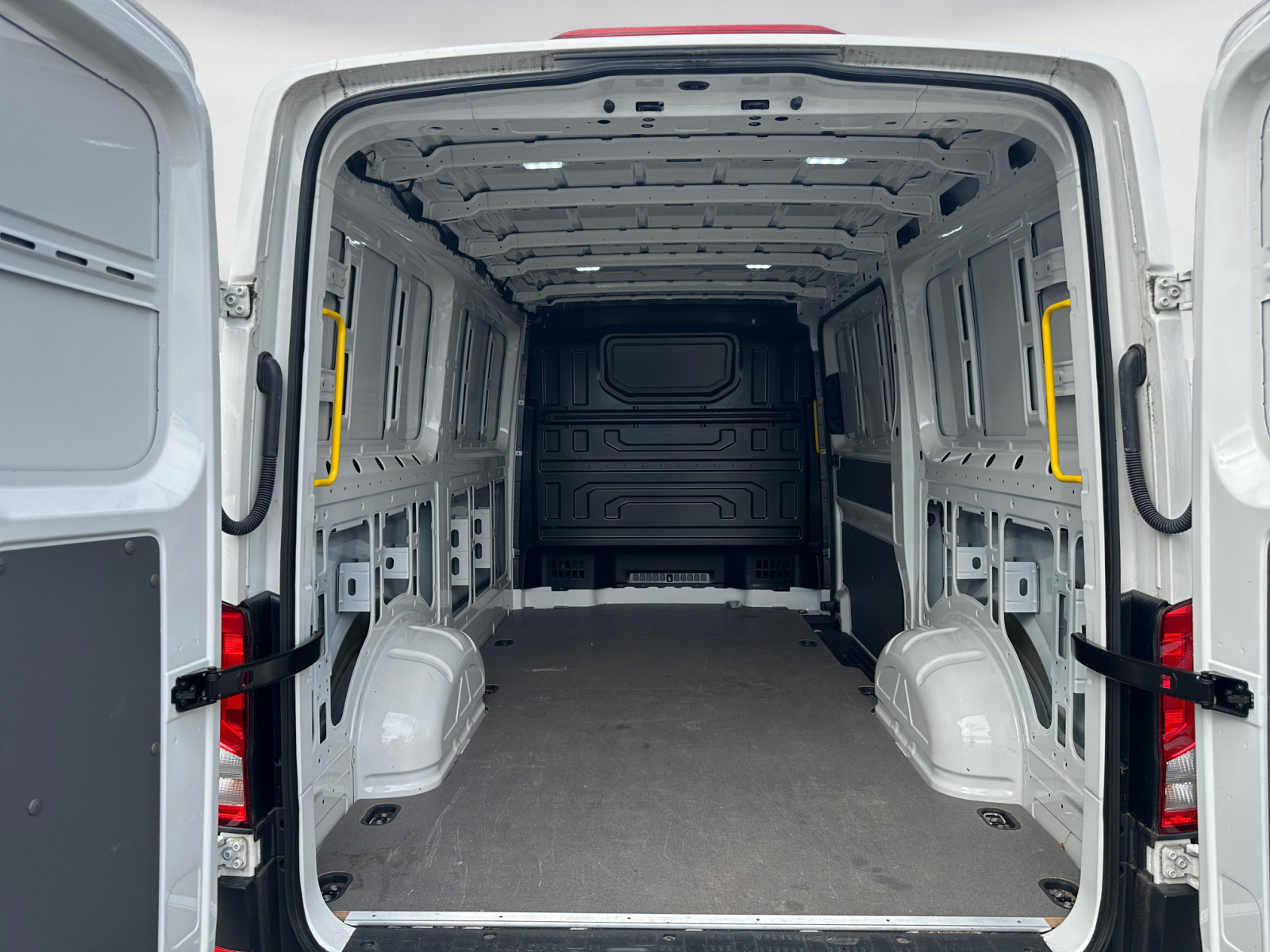 Volkswagen - Crafter 30 TDI VA EcoProfi