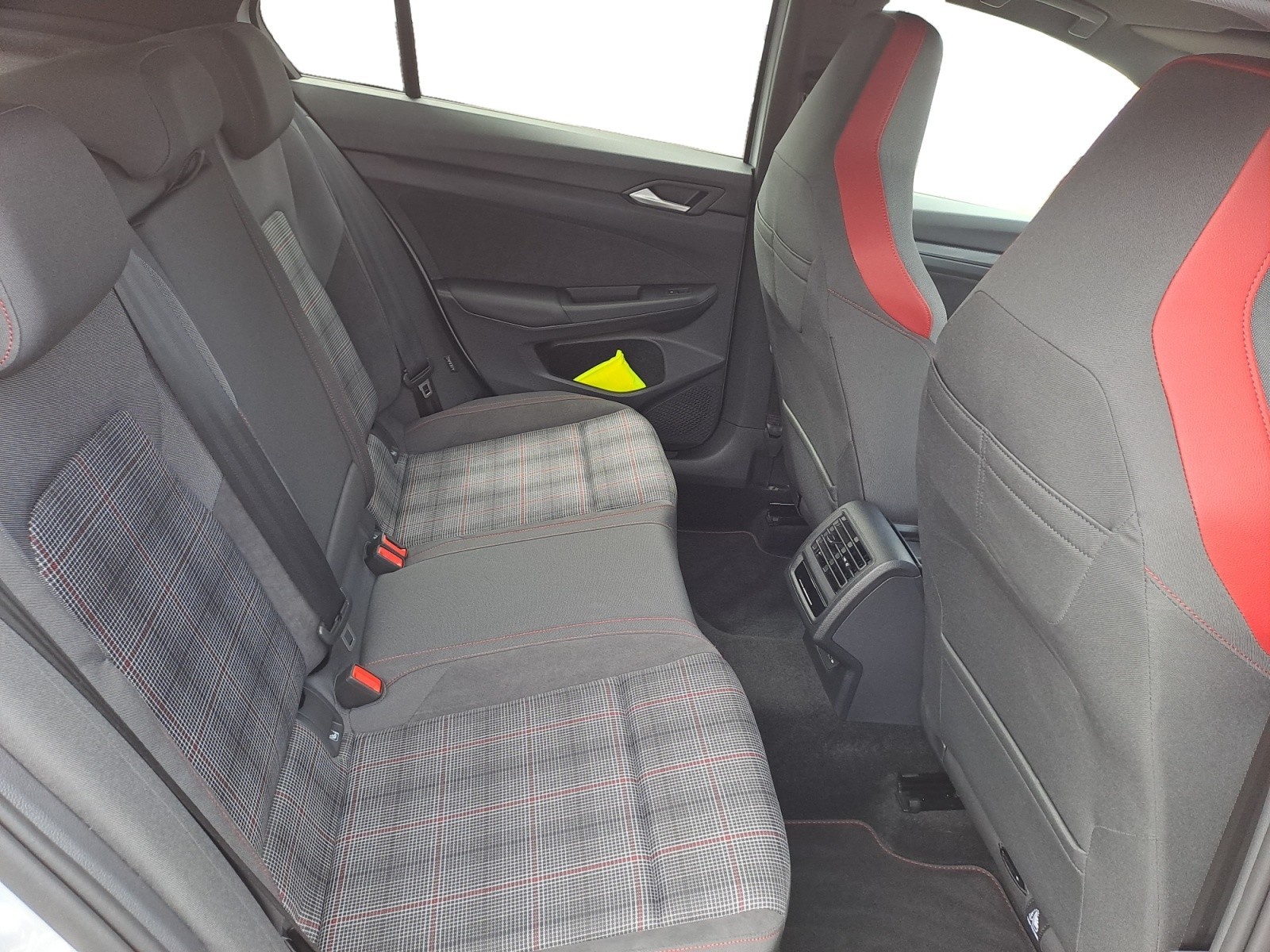 Volkswagen - Golf GTI 2.0 TSI DSG