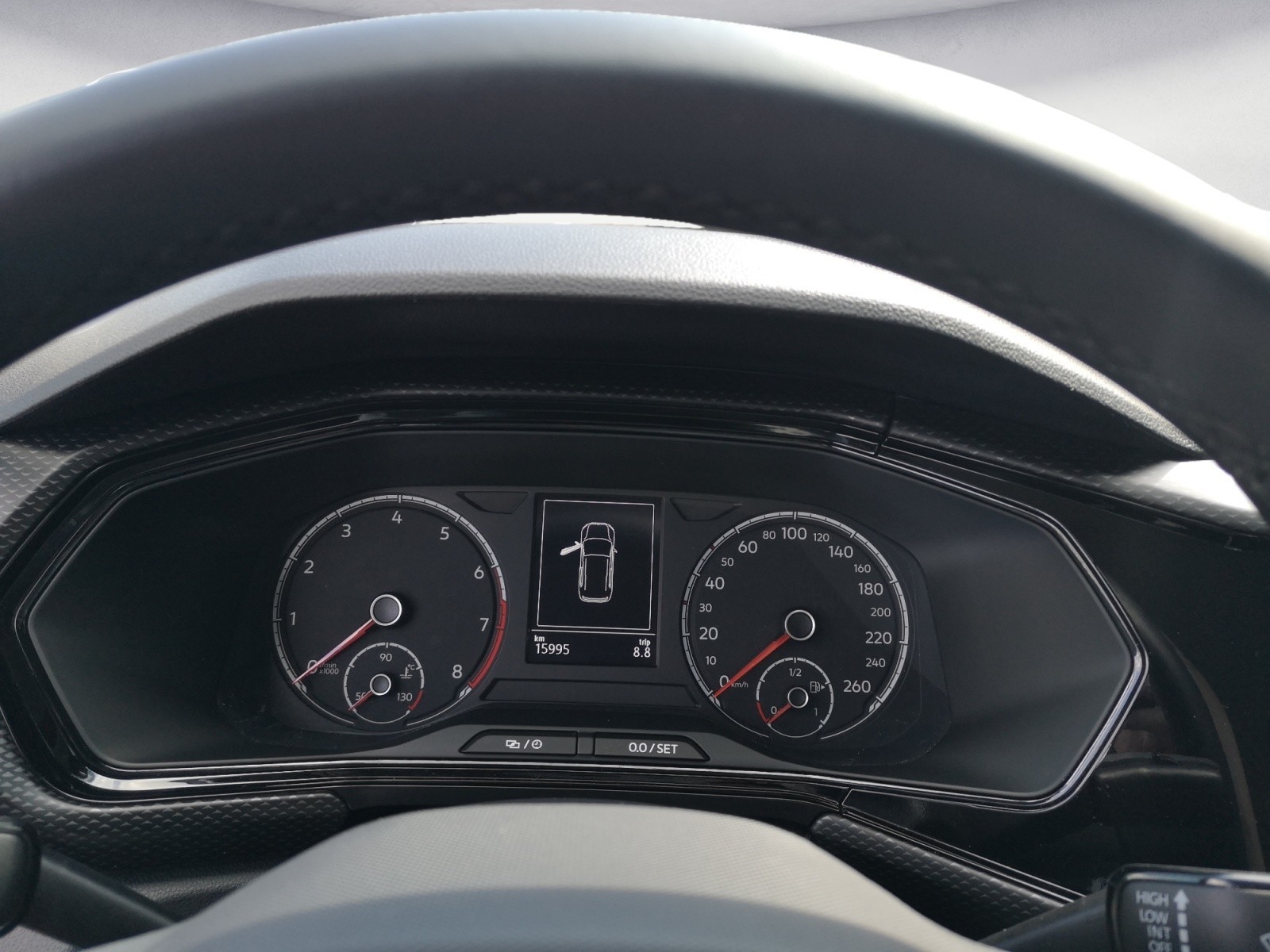 Volkswagen - T-Cross 1.0 TSI Life