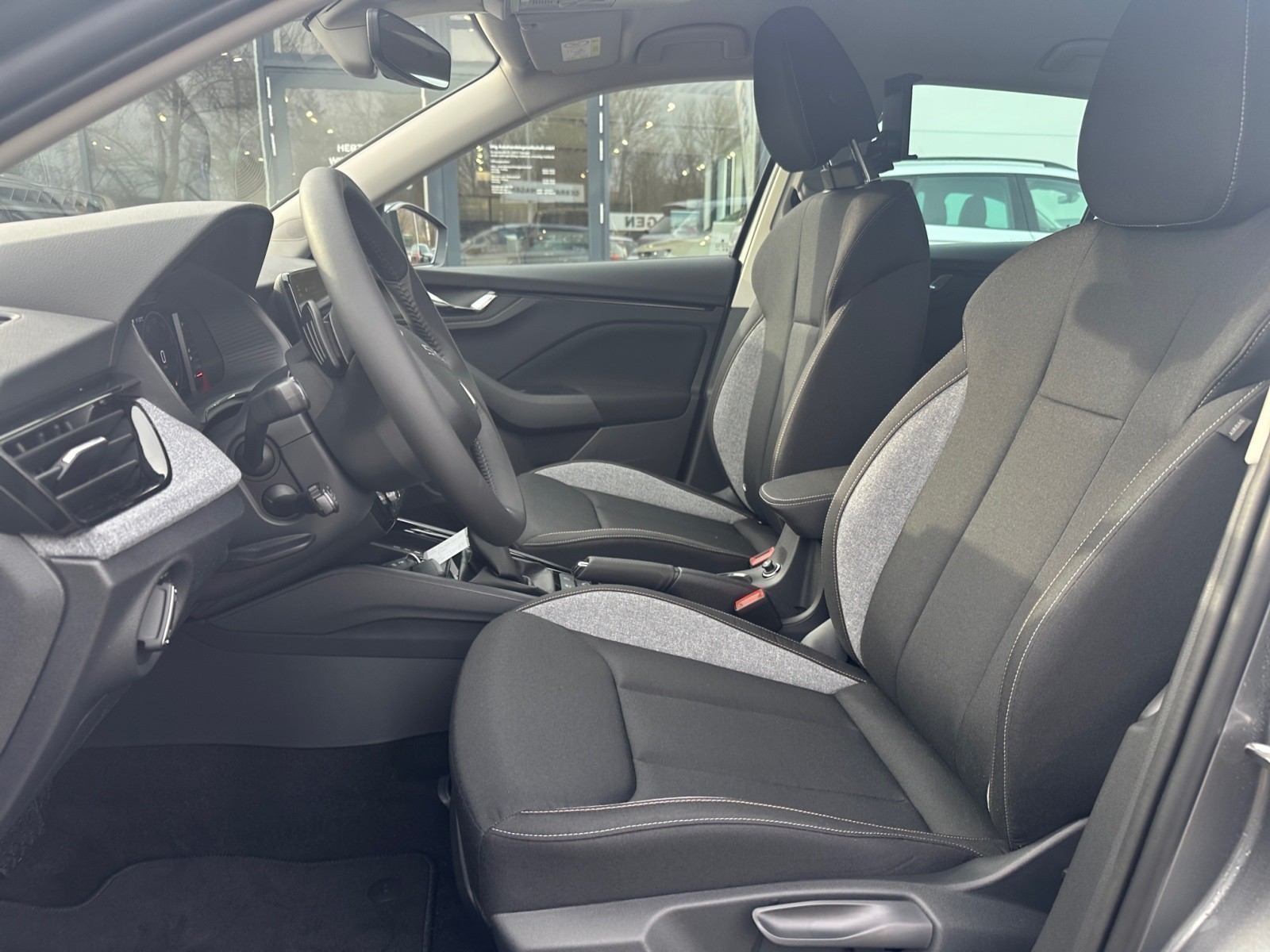 Skoda - Scala Tour 1,0 TSI  7-Gang-DSG