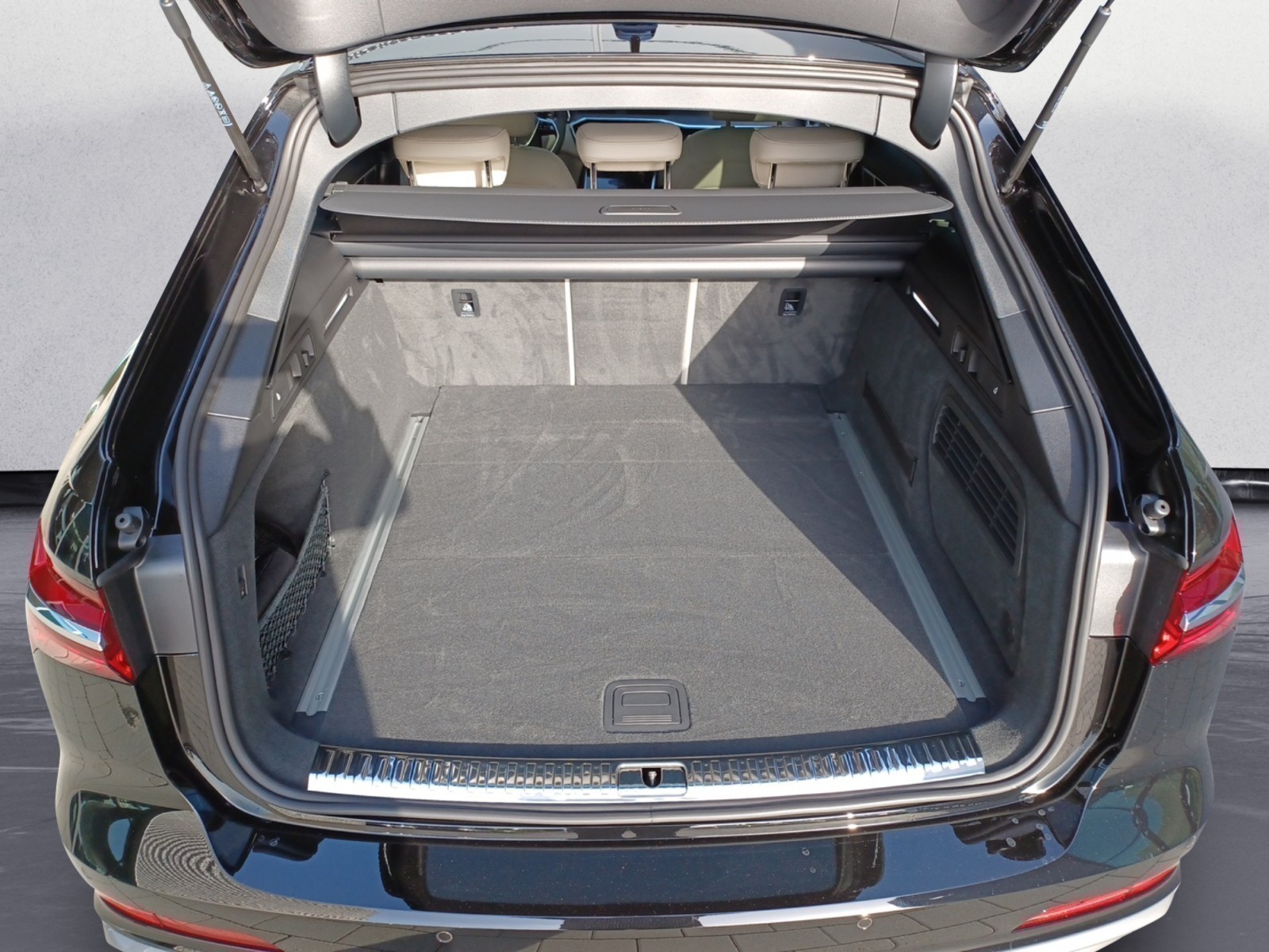 Audi - A6 Avant S line 40 TDI quattro 150( 204) kW(PS) S tronic