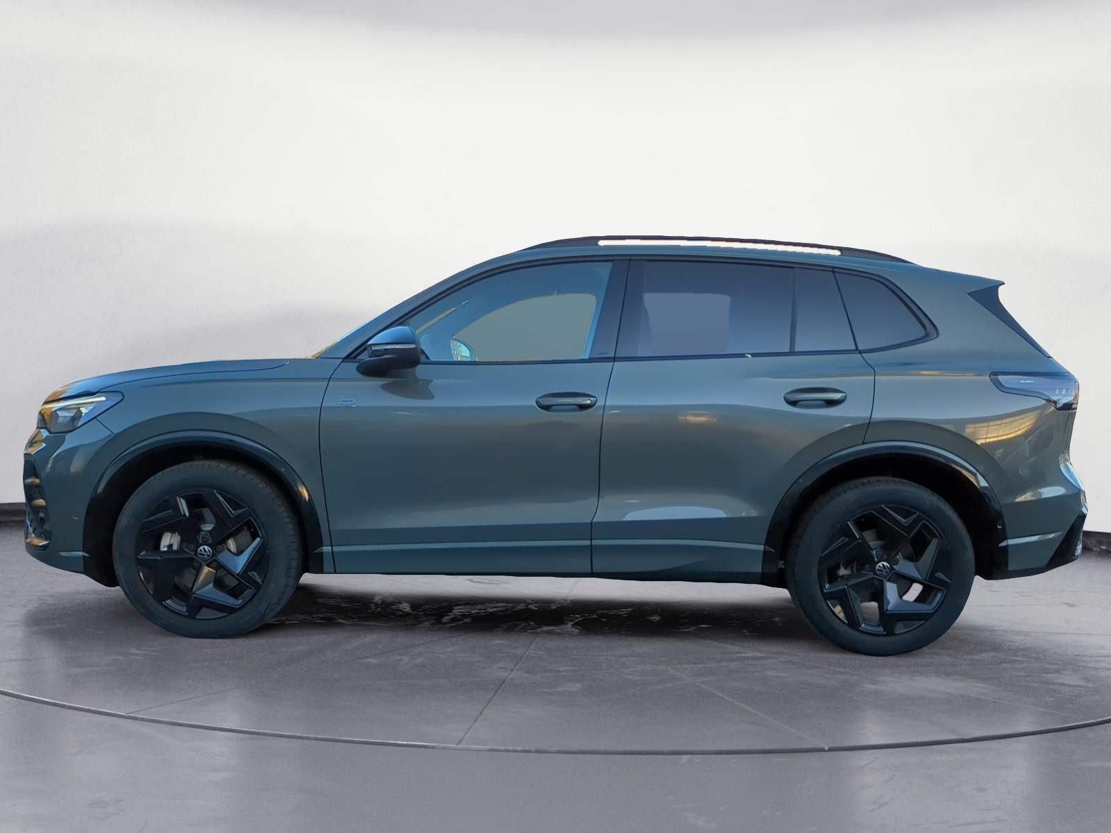 Volkswagen - Tiguan R-Line 2,0 l TDI SCR  7-Gang-Doppelkupplungsgetriebe DSG