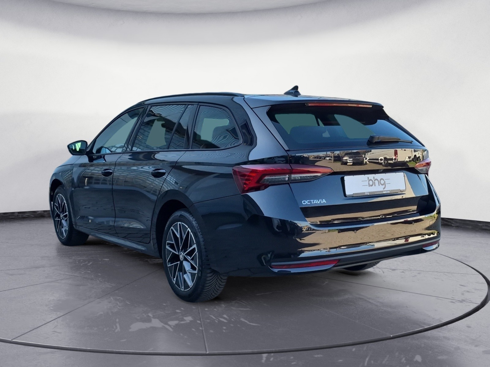 Skoda - Octavia Combi 2.0 TDI DSG Selection