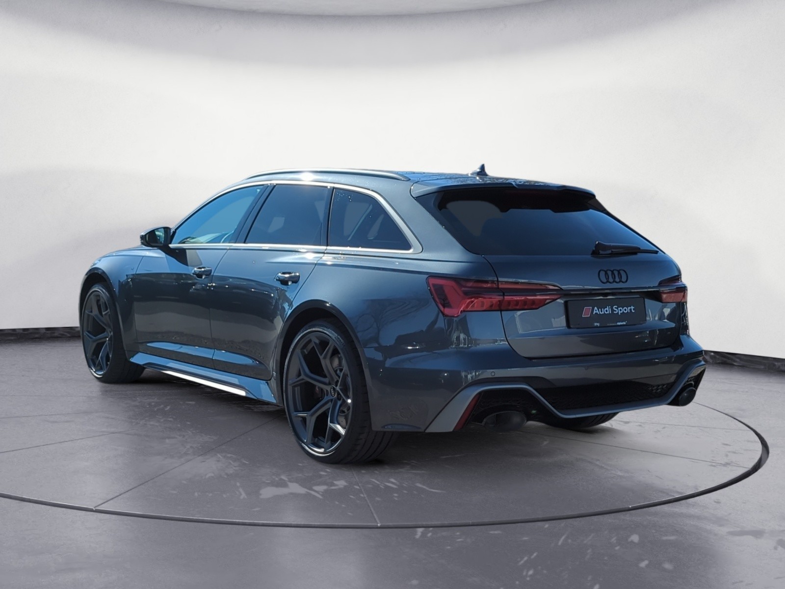 Audi - RS 6 Avant