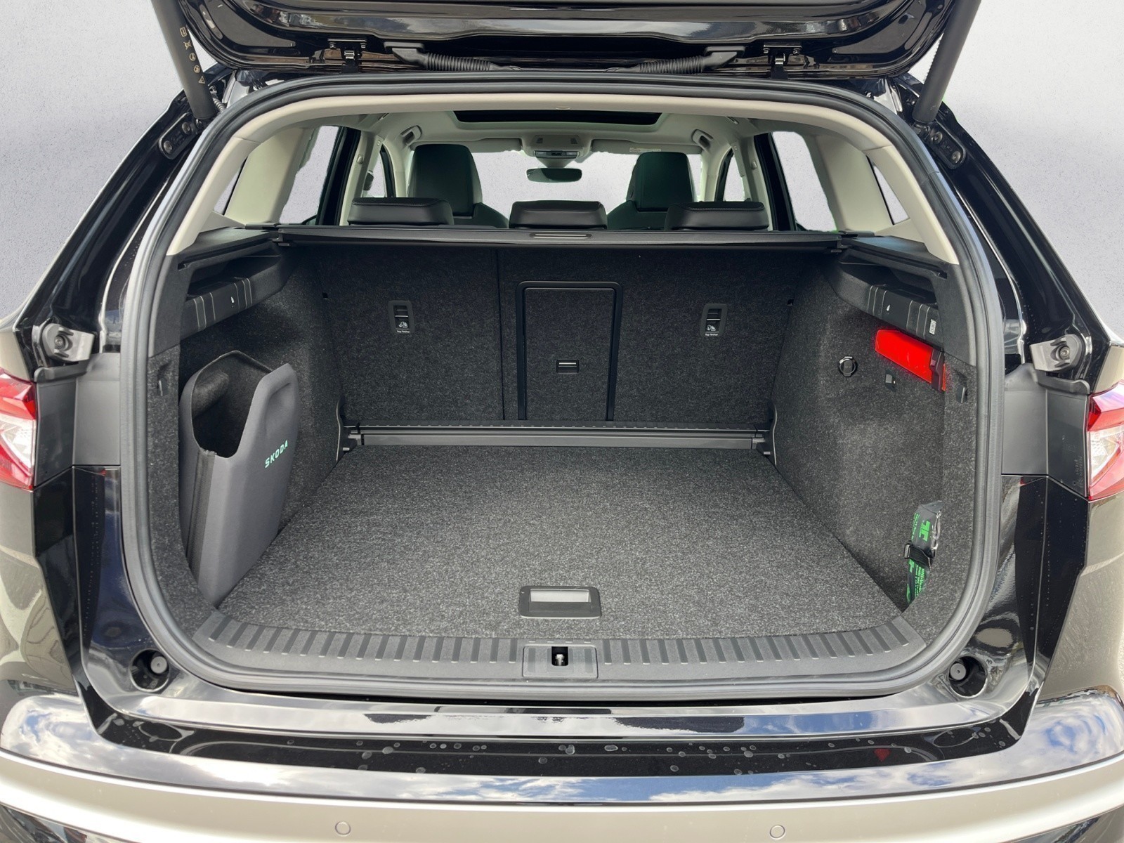 Skoda - Enyaq 60 h Batterie Elektromotor  1-Gang-Automatik