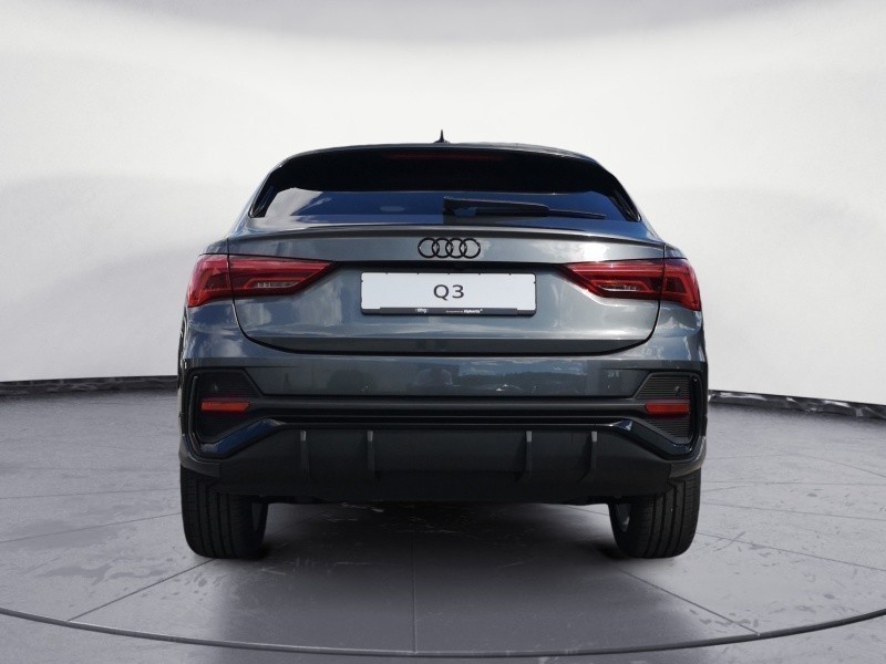 Audi - Q3 Sportback