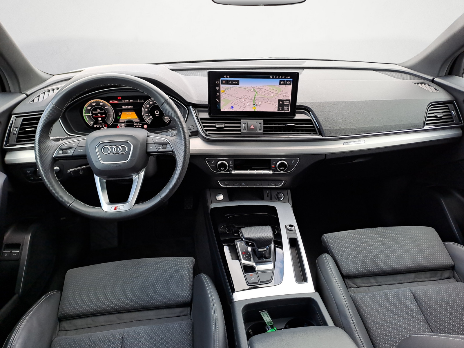 Audi - Q5 S line 50TFSI e quattro S tronic