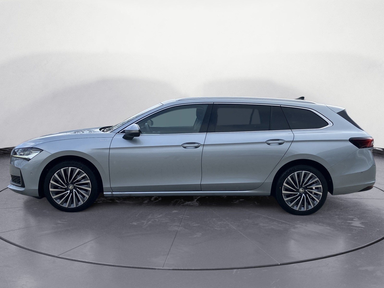 Skoda - Superb Combi 1.5 TSI DSG L&K