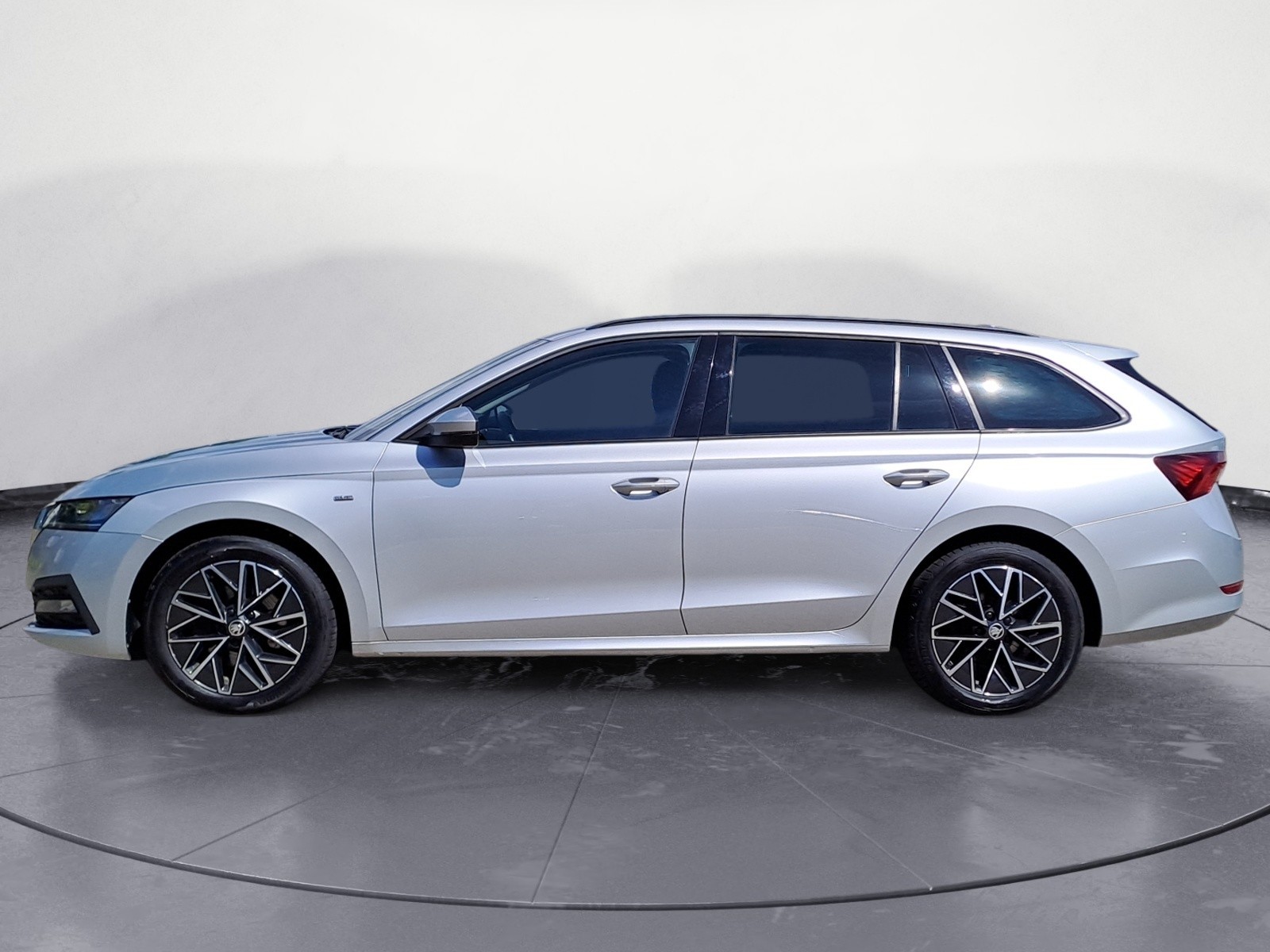 Skoda - Octavia Combi 2.0 TDI DSG 4x4 Clever