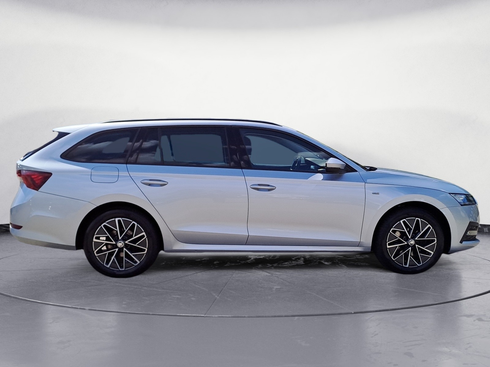 Skoda - Octavia Combi 2.0 TDI DSG 4x4 Clever