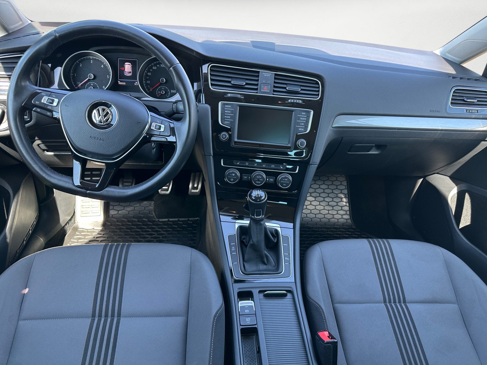 Volkswagen - Golf 1,6 CLBM 81 fTDIM5F
