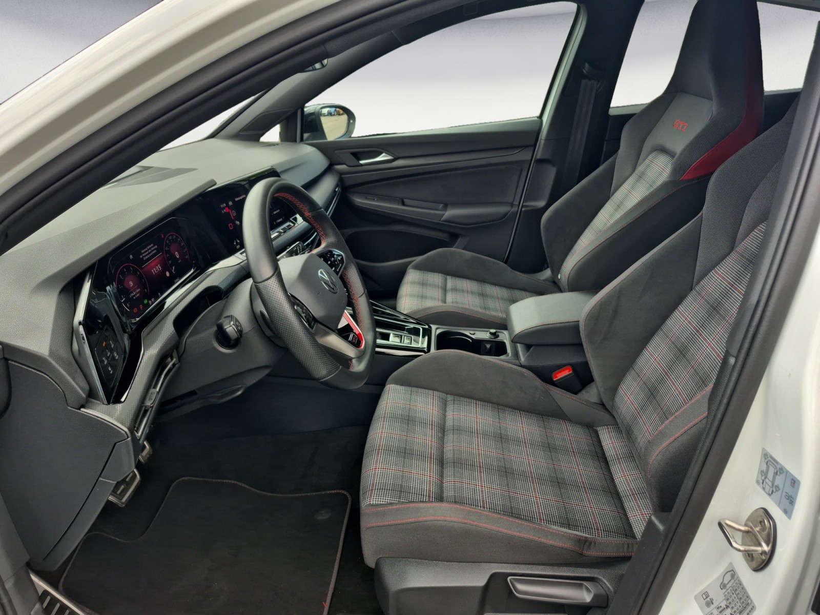 Volkswagen - Golf GTI 2.0 TSI DSG