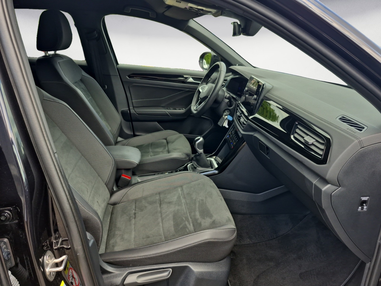 Volkswagen - T-Roc 1.0 TSI OPF R-Line