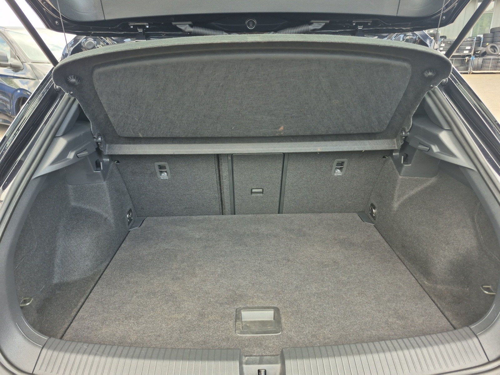 Volkswagen - T-Roc 1.0 TSI OPF R-Line