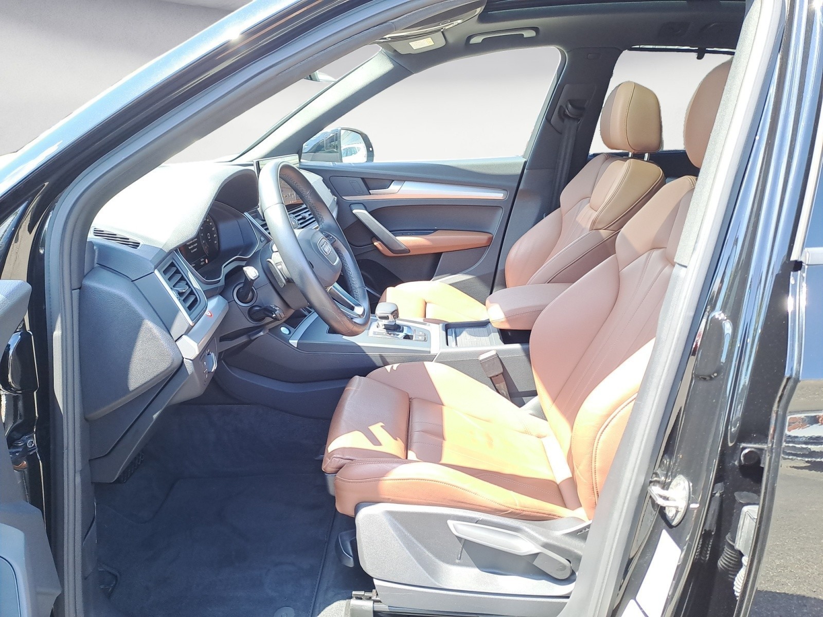 Audi - Q5 40 TDI quattro S tronic S line