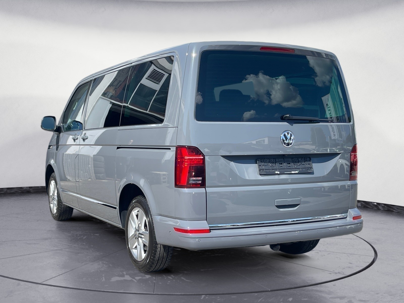 Volkswagen - T6 Multivan T6.1 Kurz DSG Comfortline