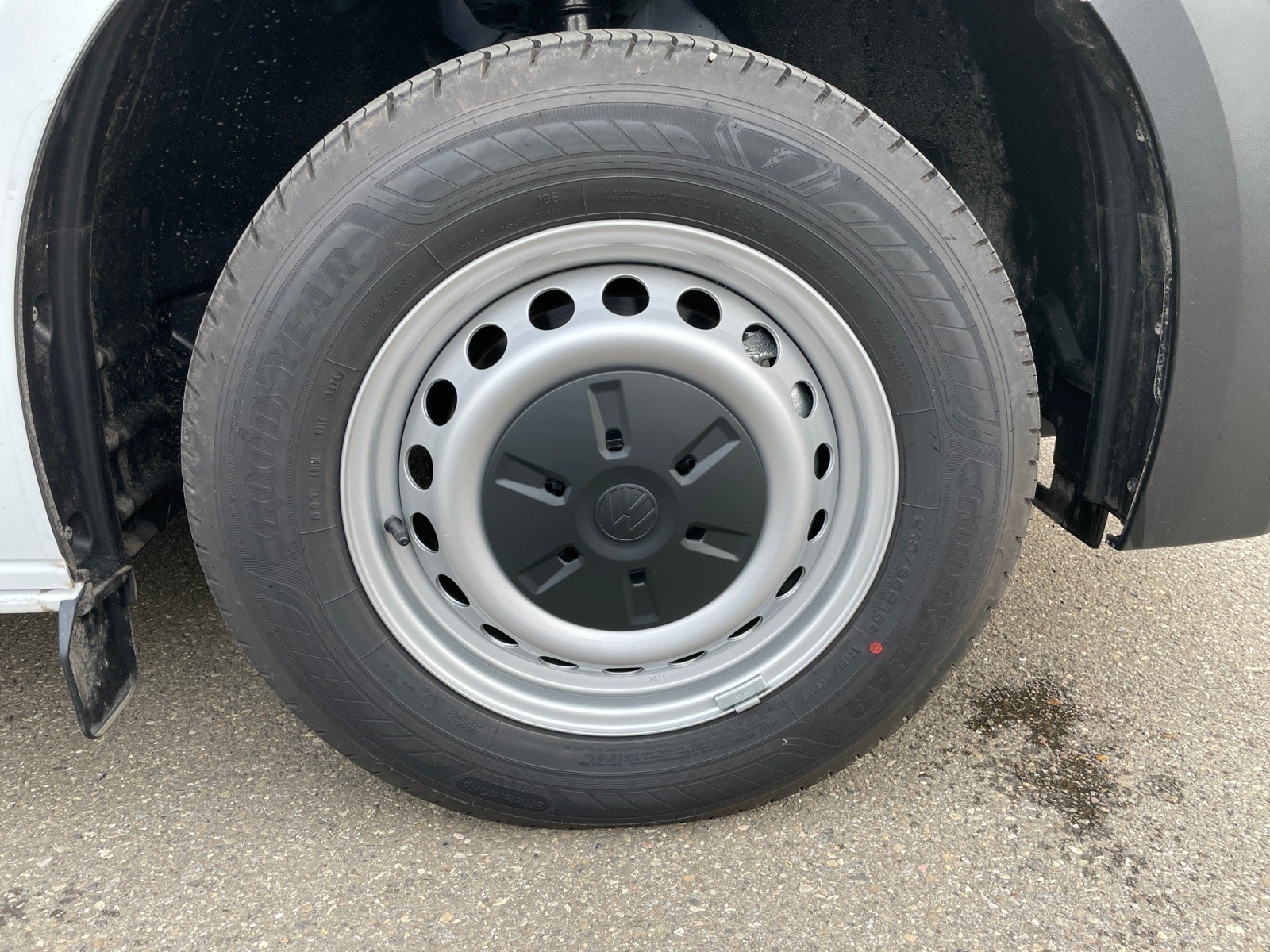 Volkswagen - Transporter Kasten 2,0 l  TDI 6-Gan g Radst. 3100 mm
