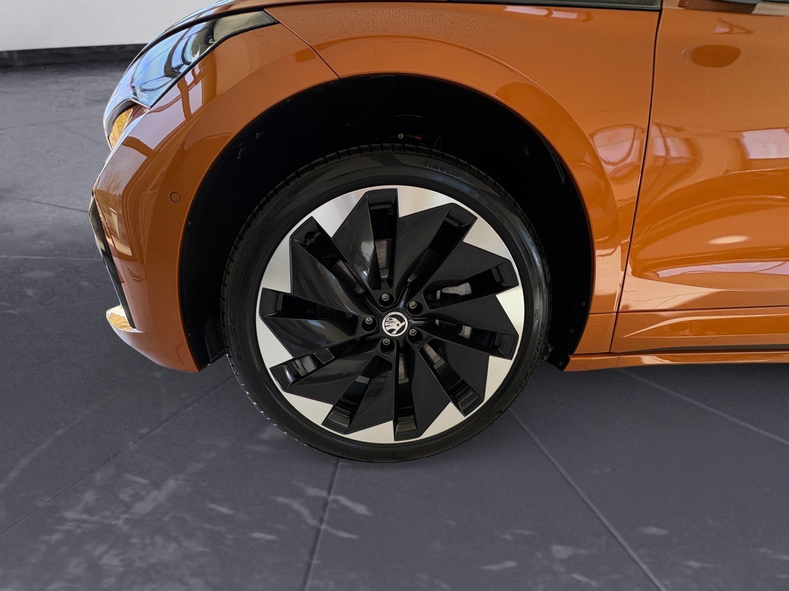 Skoda - Enyaq Coupe 85 Sportline h Batterie Elektromotor  1-Gang-Automatik