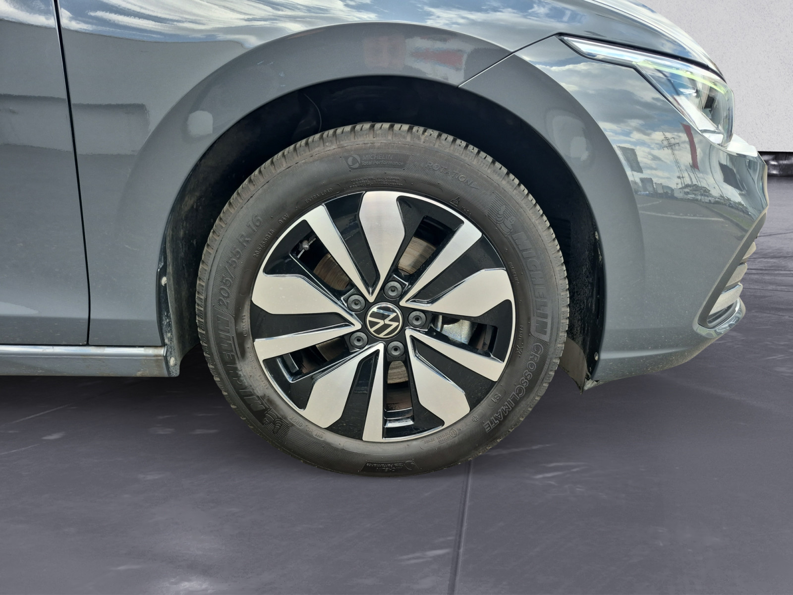 Volkswagen - Golf 1.5 TSI Life