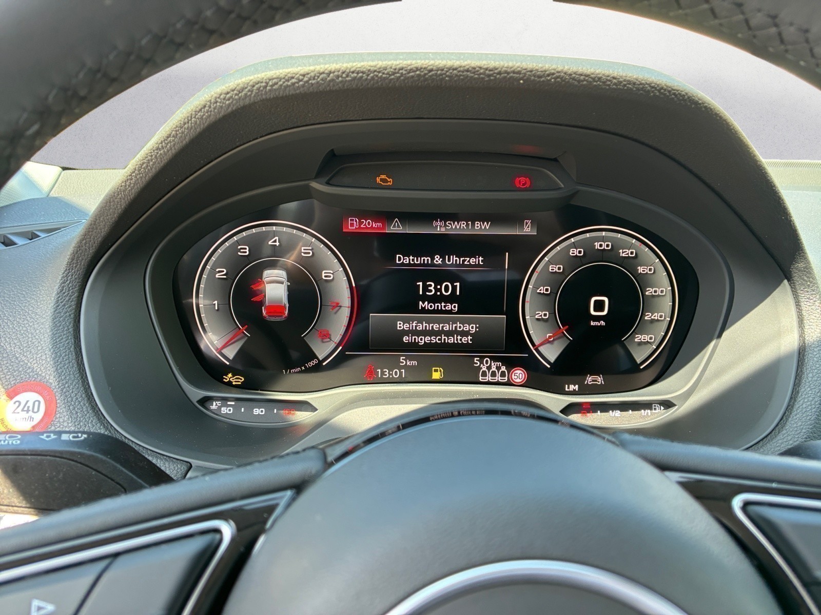 Audi - Q2