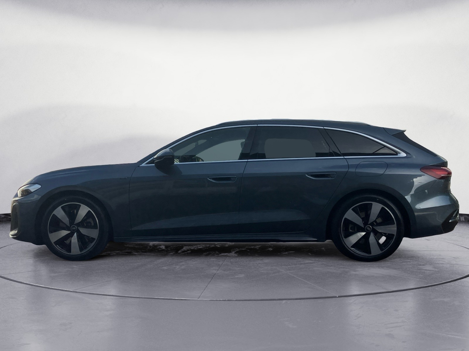Audi - A5 Avant e-hybrid quattro S tronic