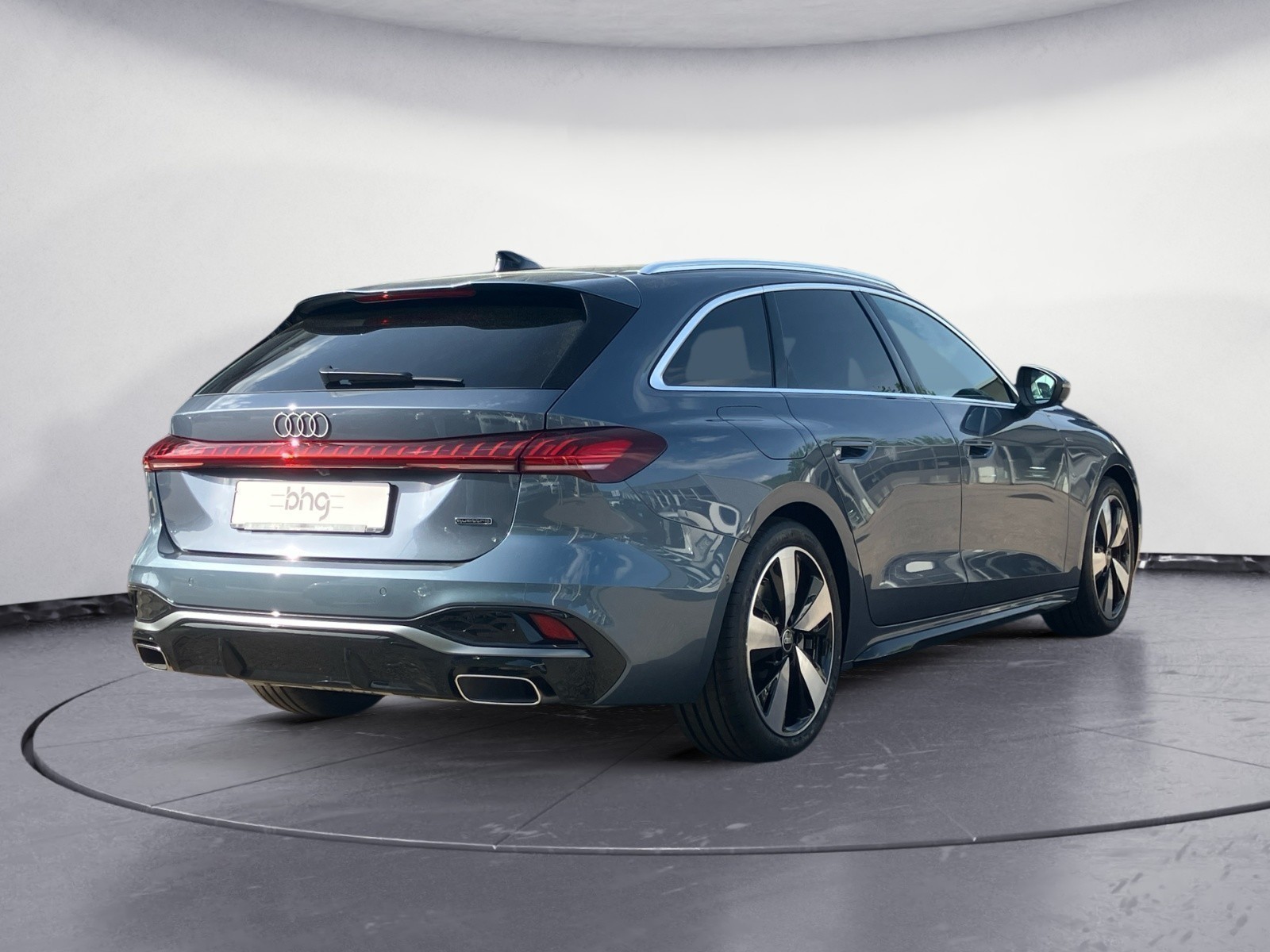 Audi - A5 Avant e-hybrid quattro S tronic