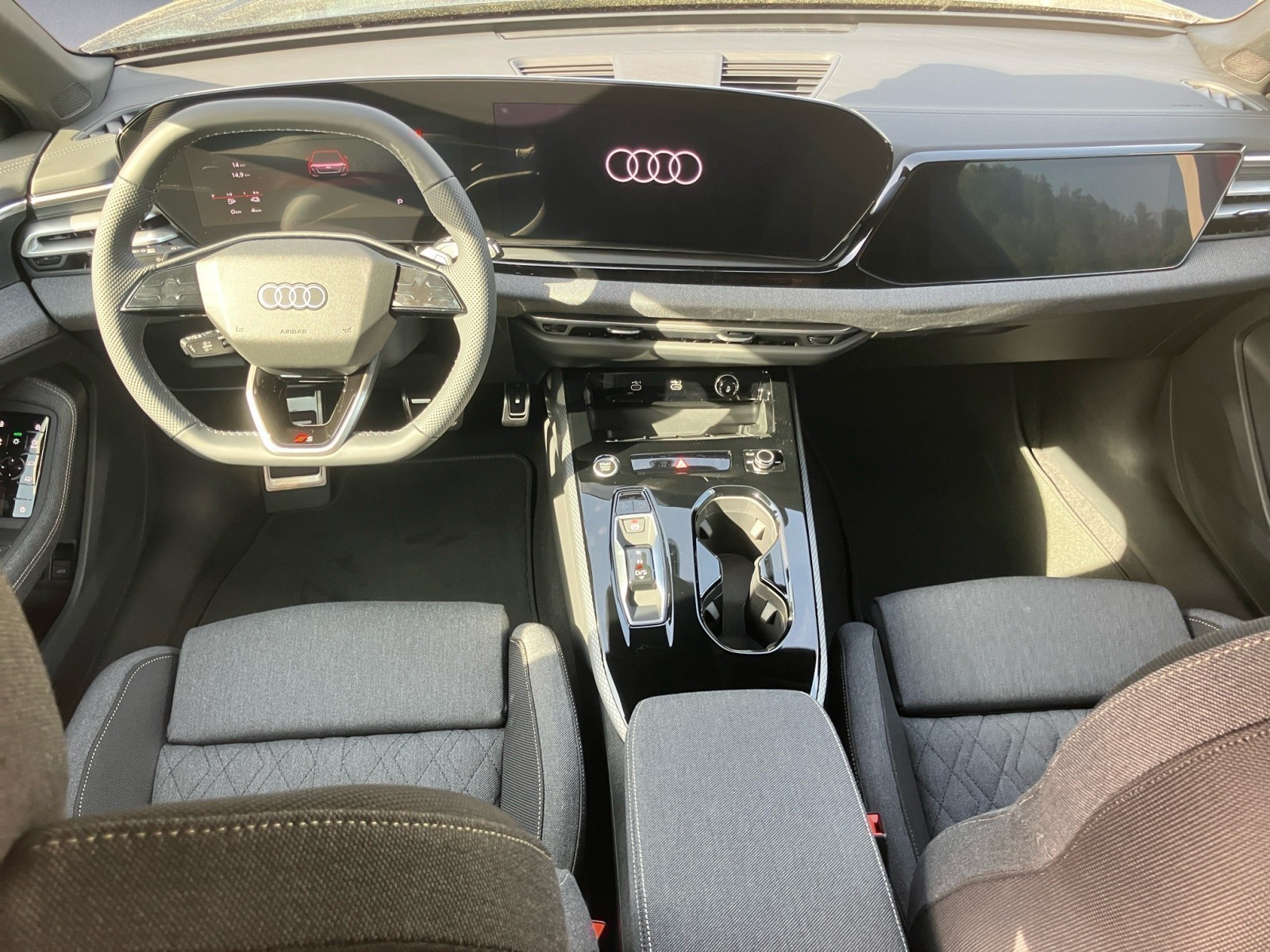 Audi - A5 Avant e-hybrid quattro S tronic