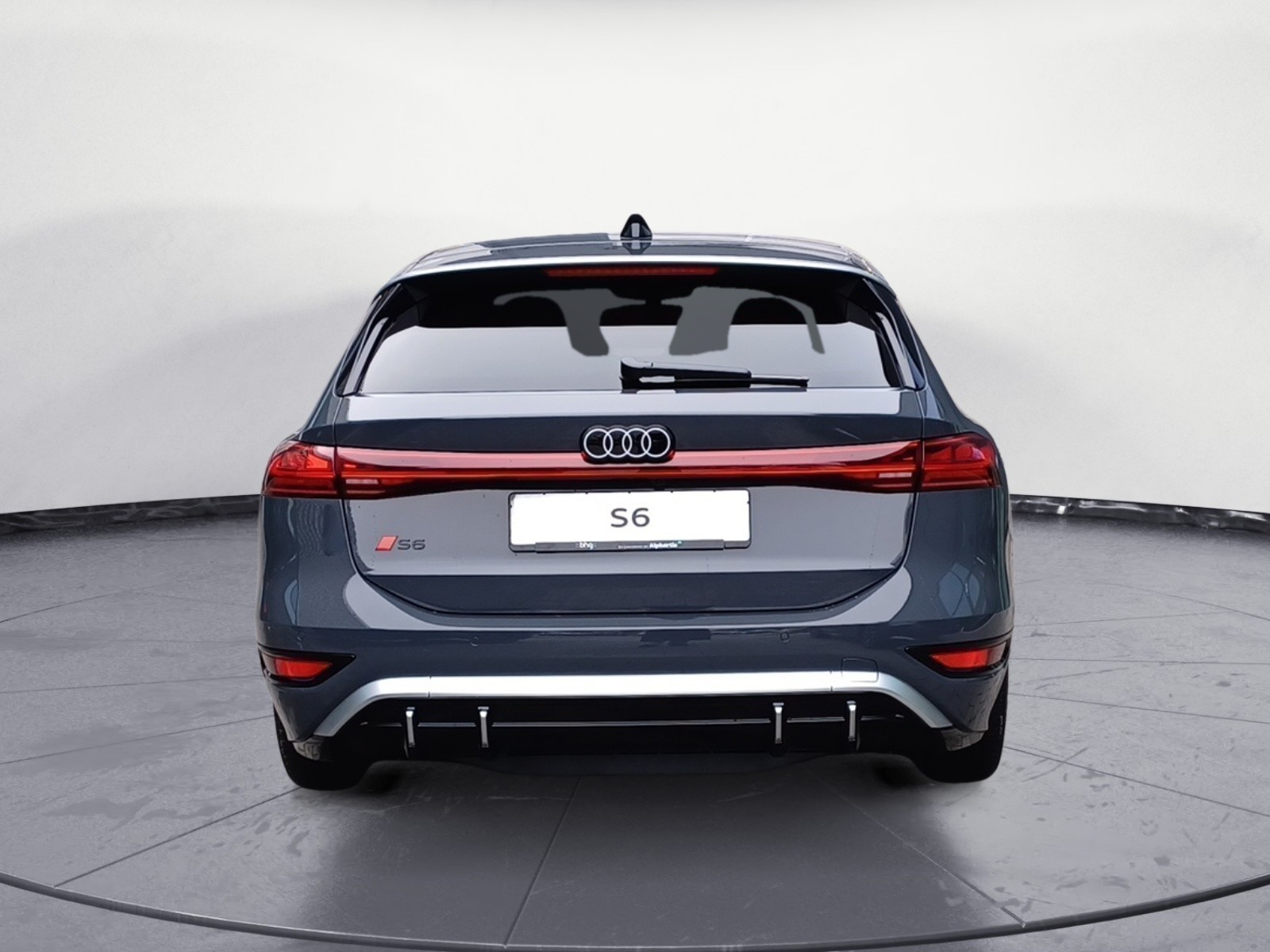 Audi - S6 Avant e-tron