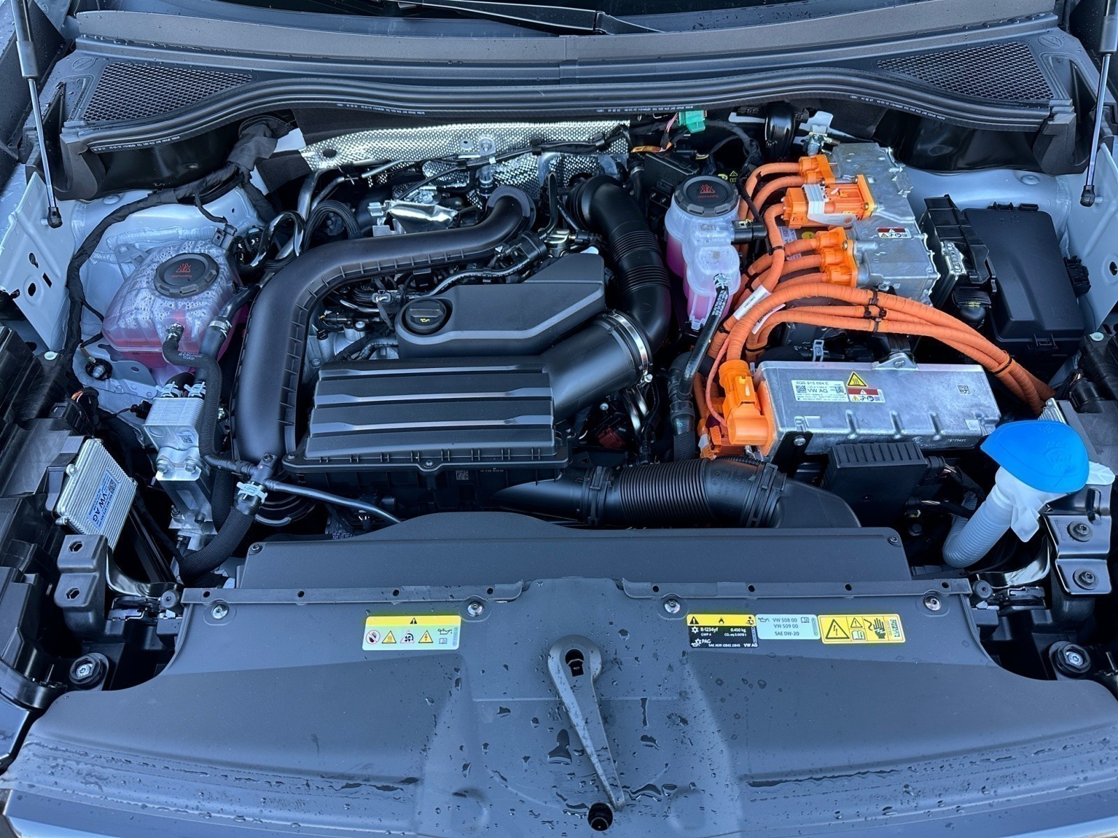 Skoda - Kodiaq Sportline 1,5 TSI iV Pano AHK Canton