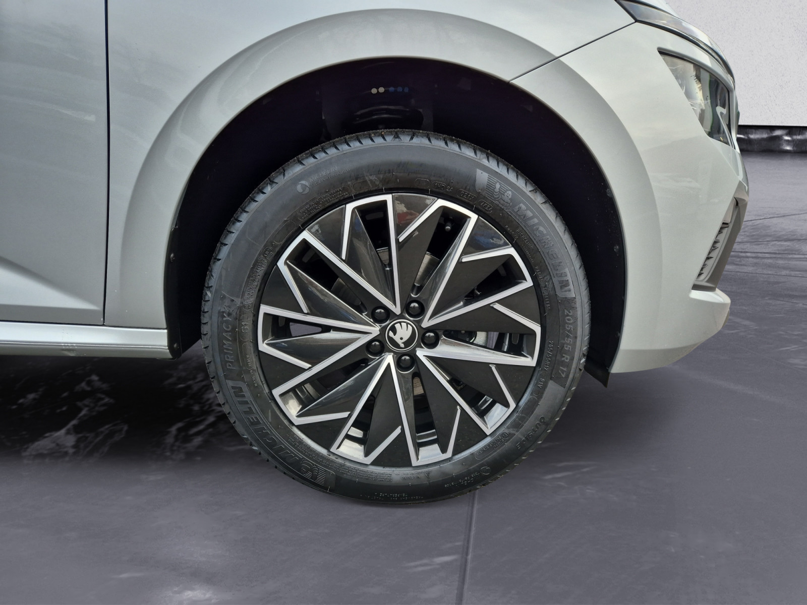 Skoda - Kamiq Drive 1,5 TSI 7-Gang-DSG