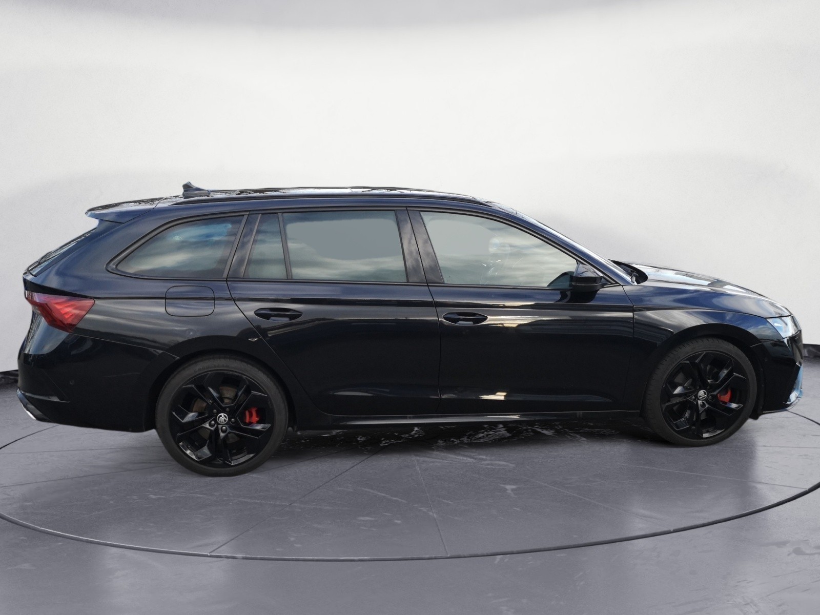 Skoda - Octavia Combi RS Plus 2.0 TSI