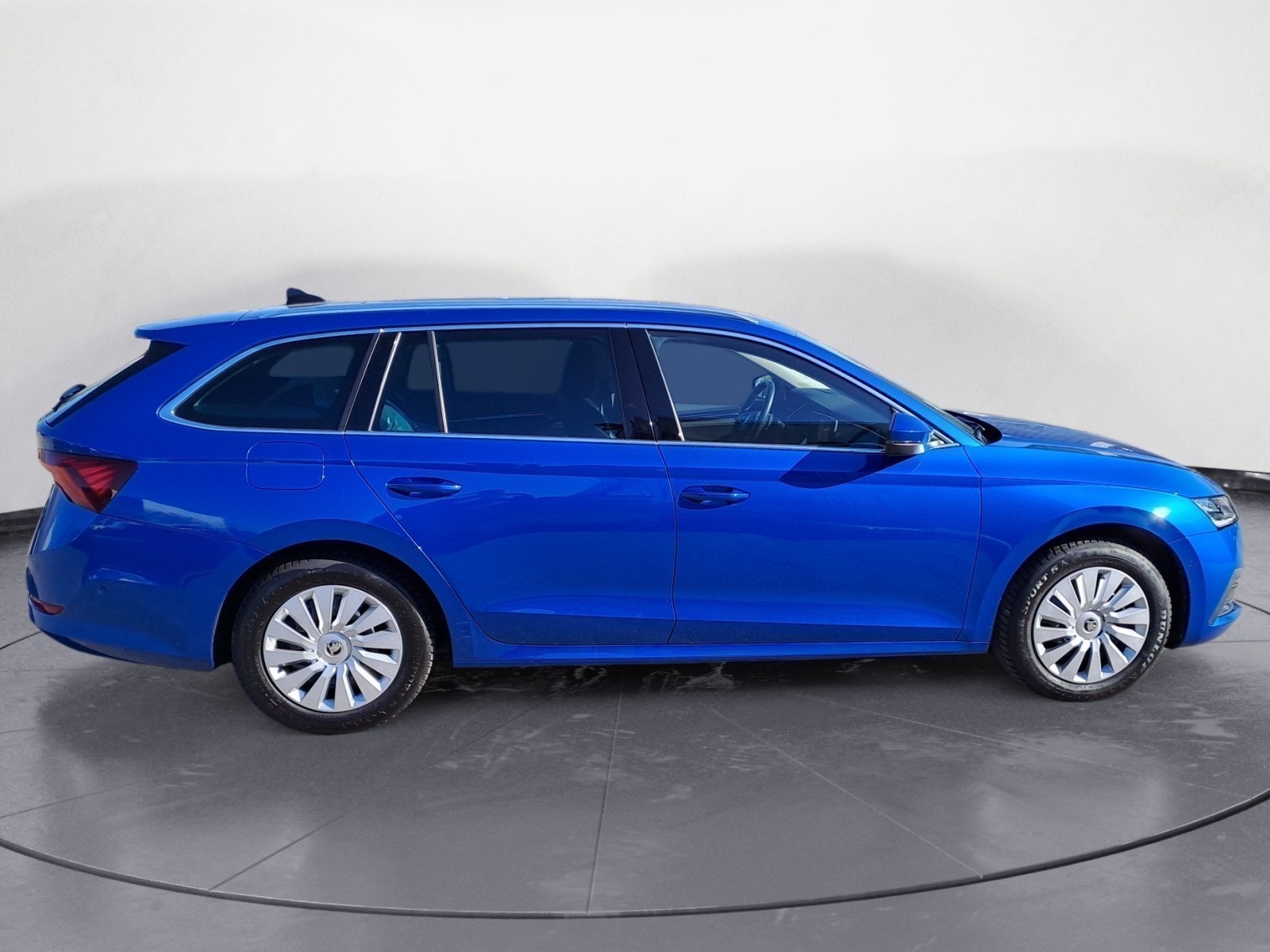 Skoda - Octavia Combi 2.0 TDI DSG Style