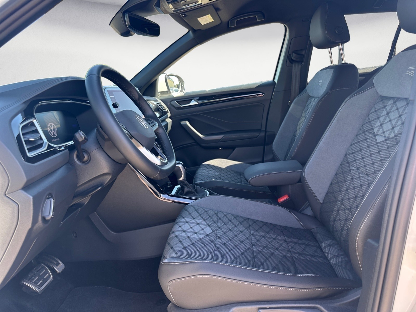 Volkswagen - T-Roc R-Line 1.5 TSI