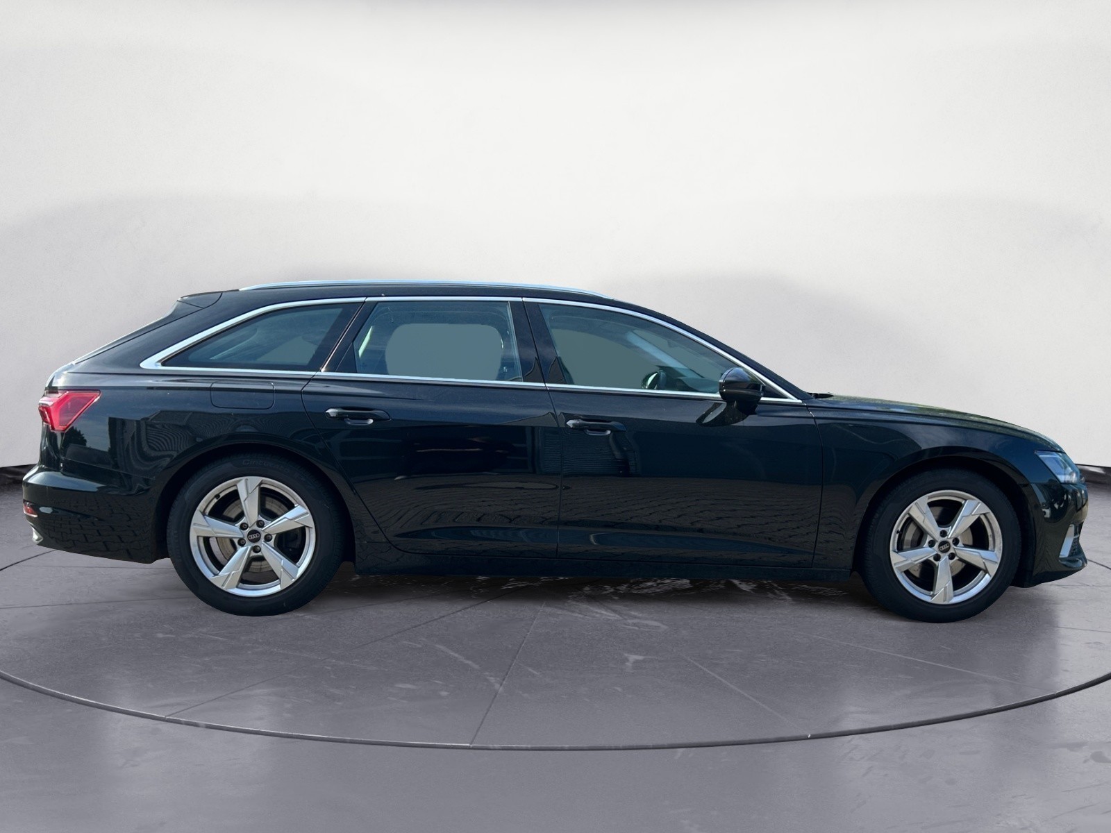 Audi - A6 Avant 45 TFSI S tronic advanced