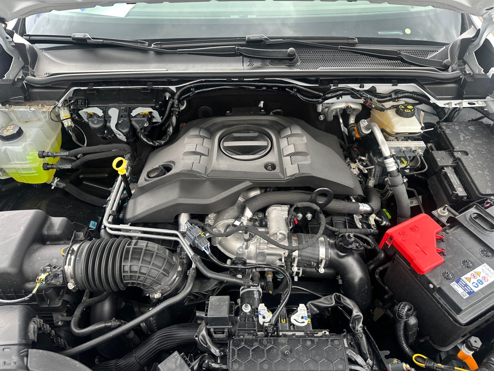 Volkswagen - Amarok Style DC 3.0 TDI 4Motion p ermanent 10-Gang Automatik 4MOTION erwei tert zusc