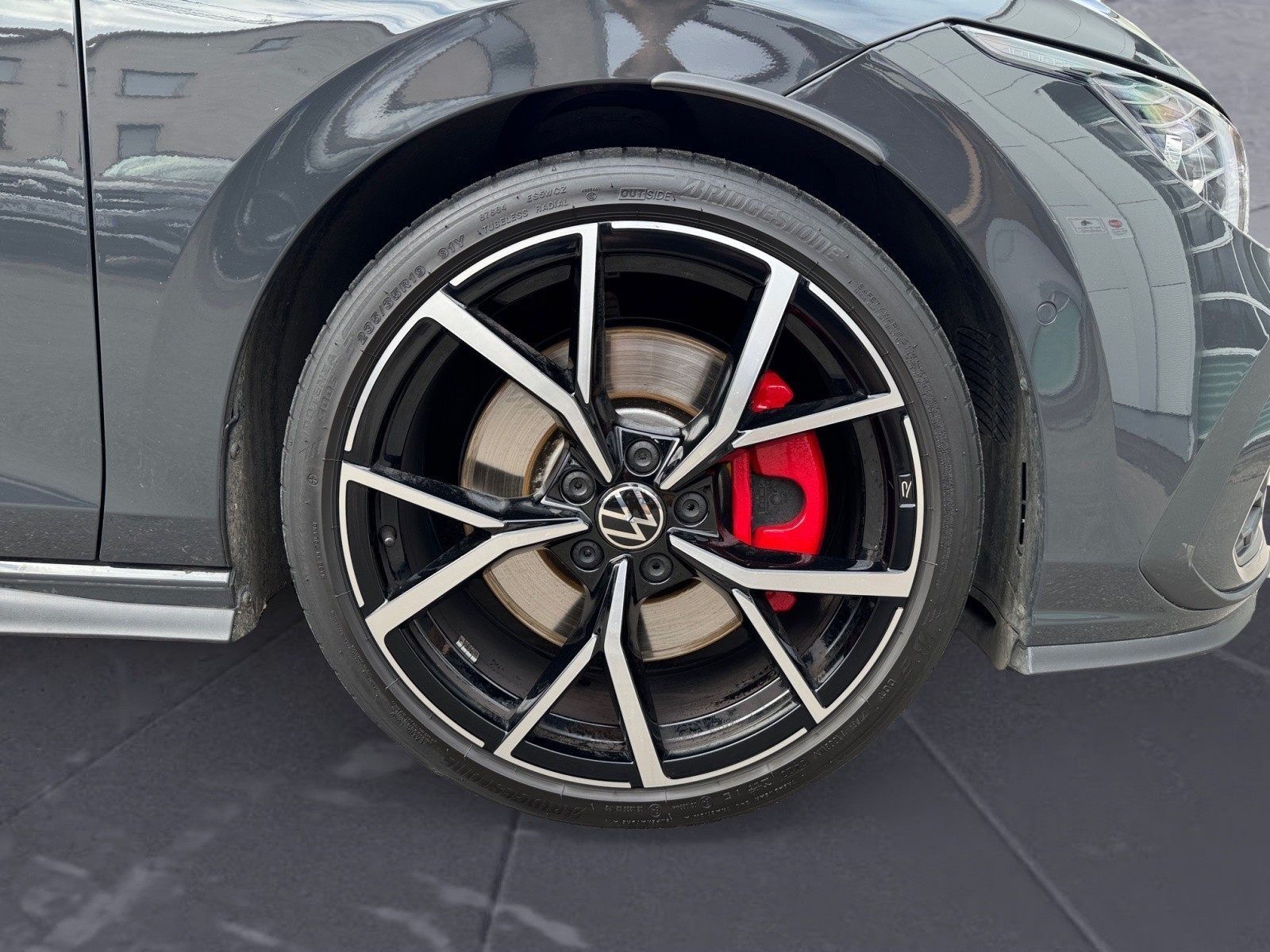 Volkswagen - Golf GTI 2.0 TSI DSG