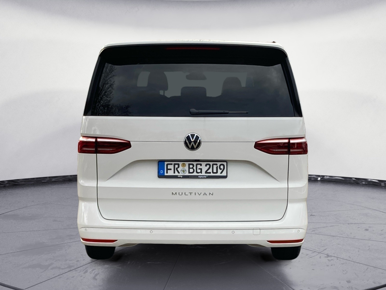 Volkswagen - Multivan Life 2,0 l TDI SCR Frontantrieb 7-Gang-DSG Radst. 3124 mm langer Überhang