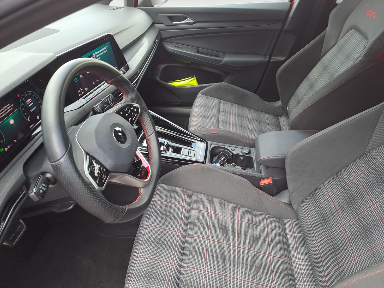 Volkswagen - Golf GTI 2.0 TSI DSG