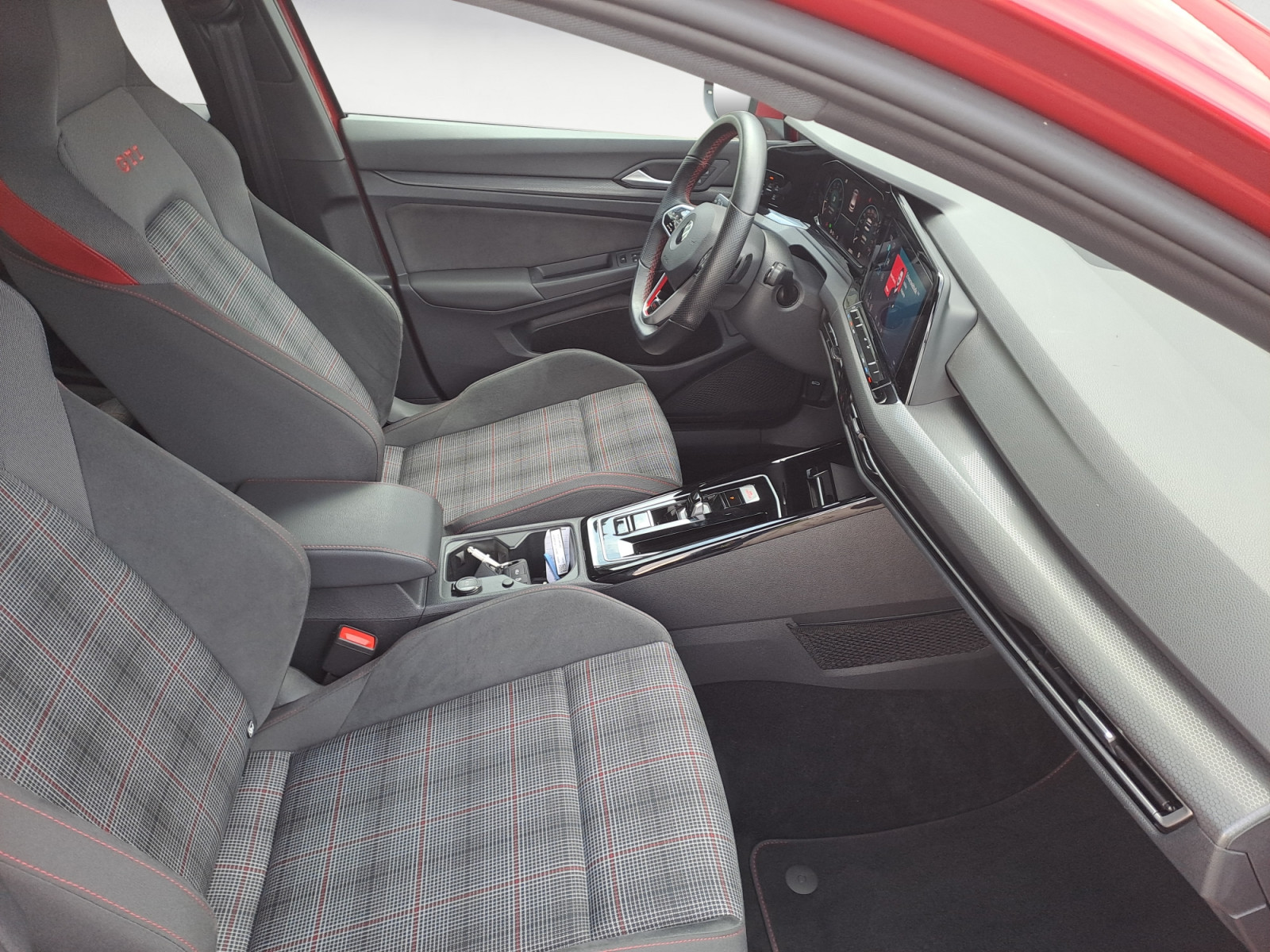 Volkswagen - Golf GTI 2.0 TSI DSG