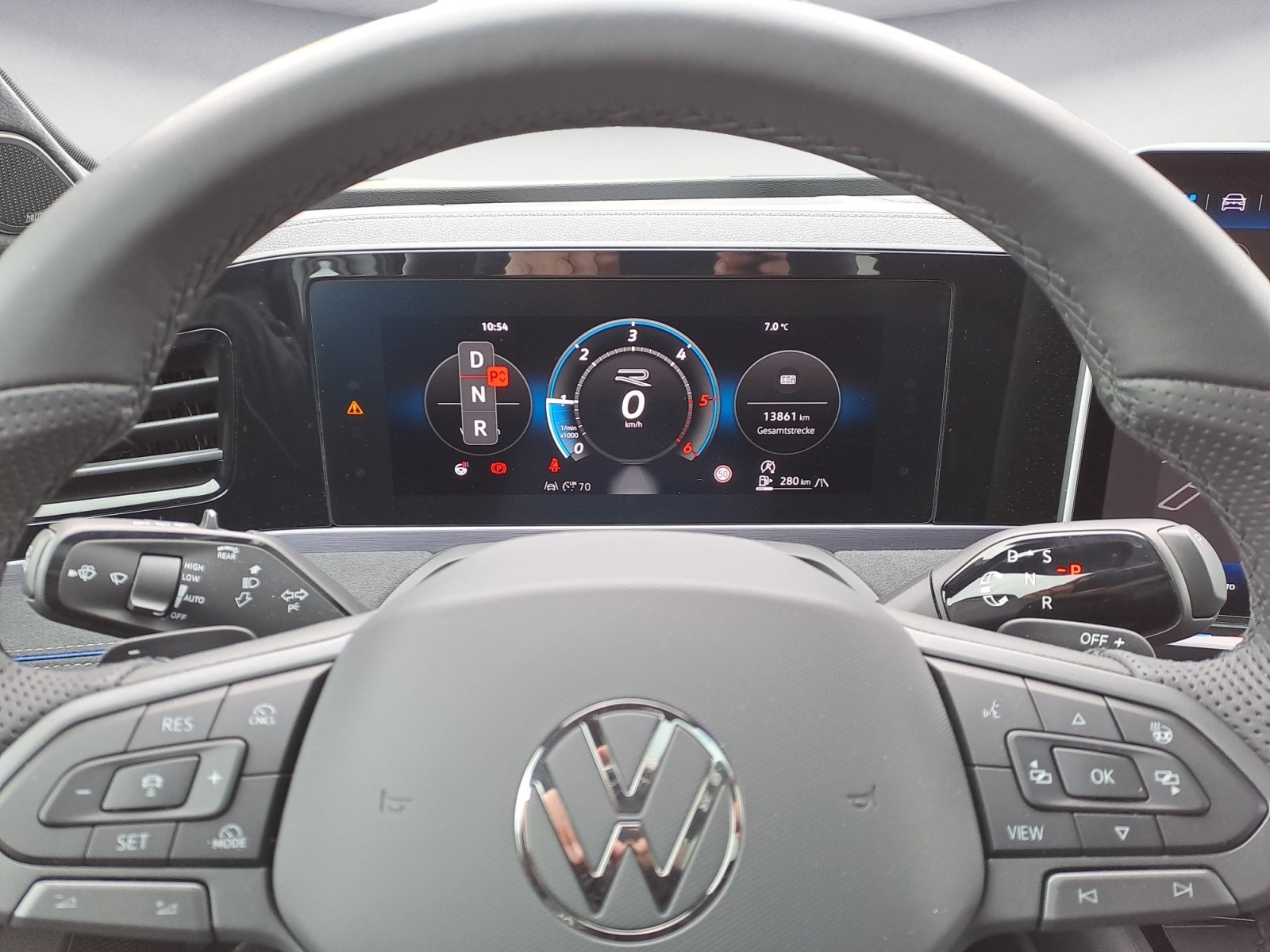 Volkswagen - Passat Variant 2.0 TDI DSG 4 Motion R-Line